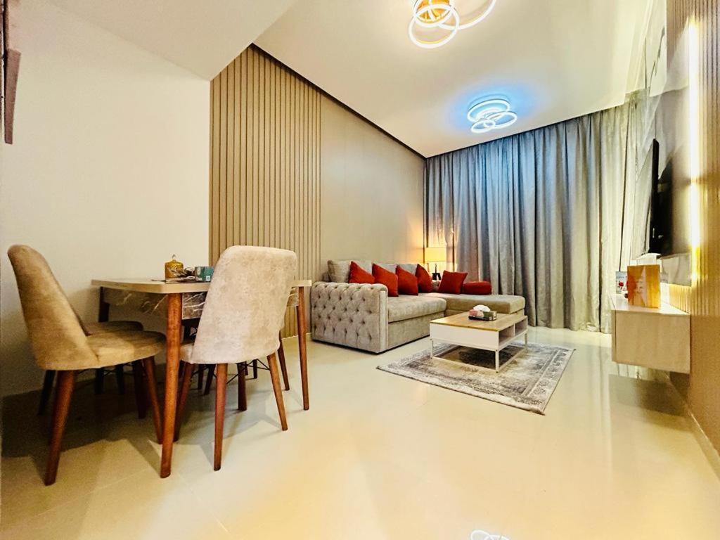 Apartment Aliving Iconic 1br At Marina Near Metro *